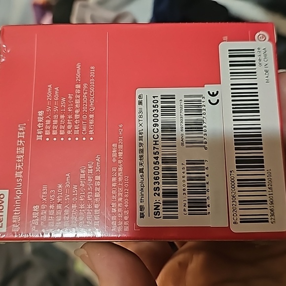 Lenovo ThinkPlus Earbuds - Picture 2 of 2